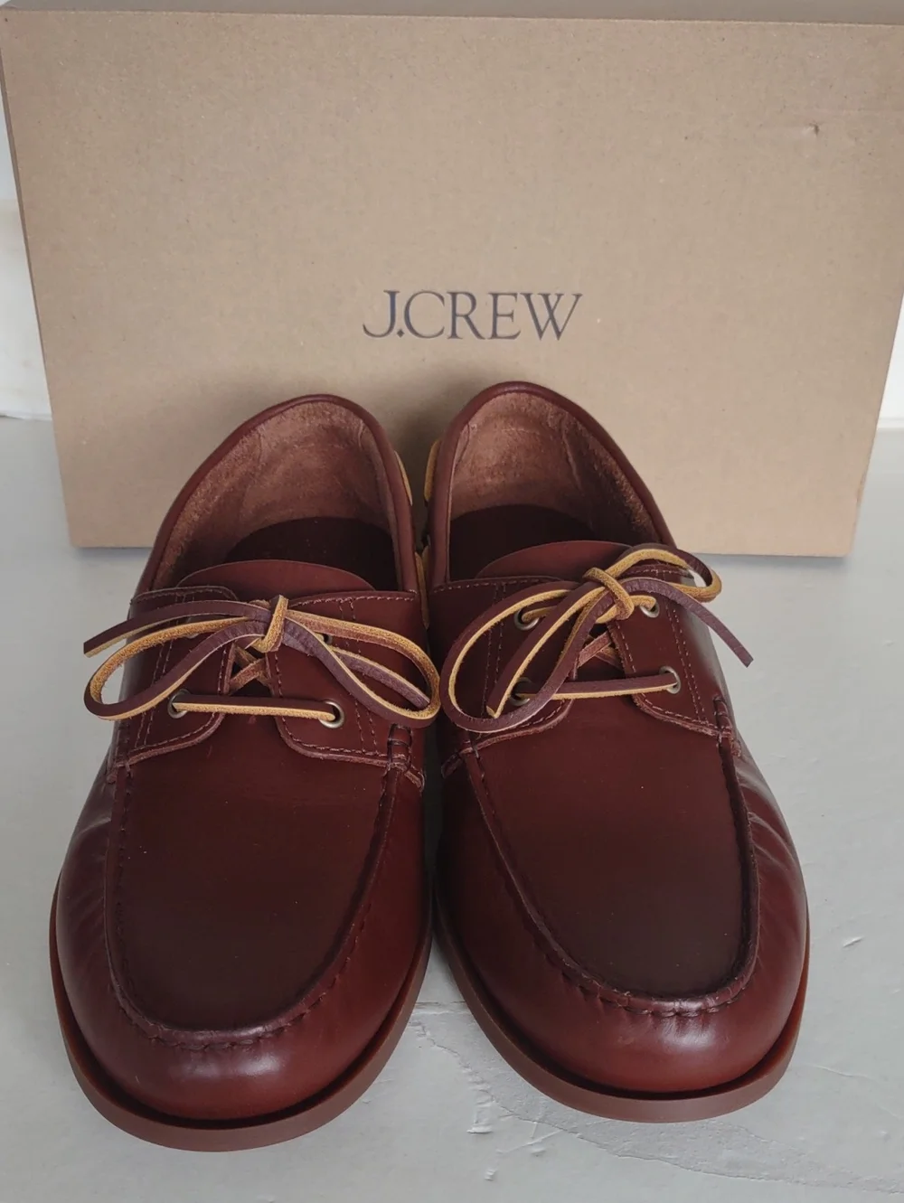 BRAND NEW J. Crew Men’s Chestnut Brown Leather Boat Shoes with Tan Laces